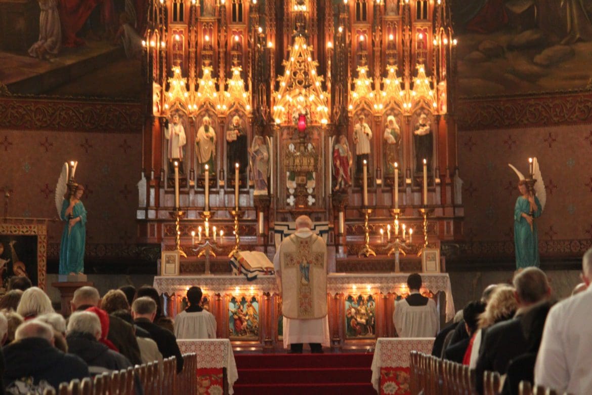 Lift Up Your Hearts: 10 Tips for Newcomers to the Latin Mass - The ...